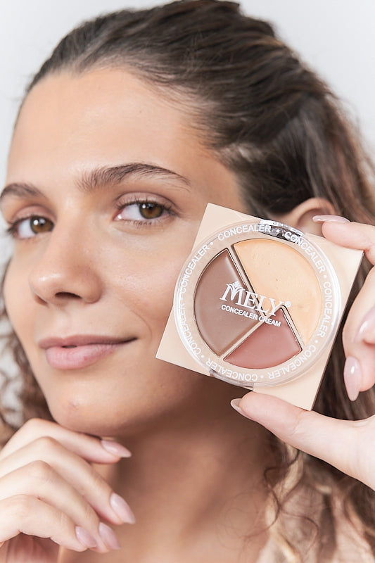CORRECTOR EN CREMA ALL DOLLED UP MELY